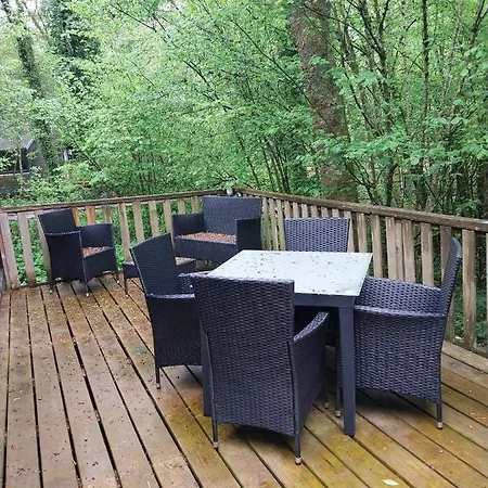 De Bosannemoon In Шале *